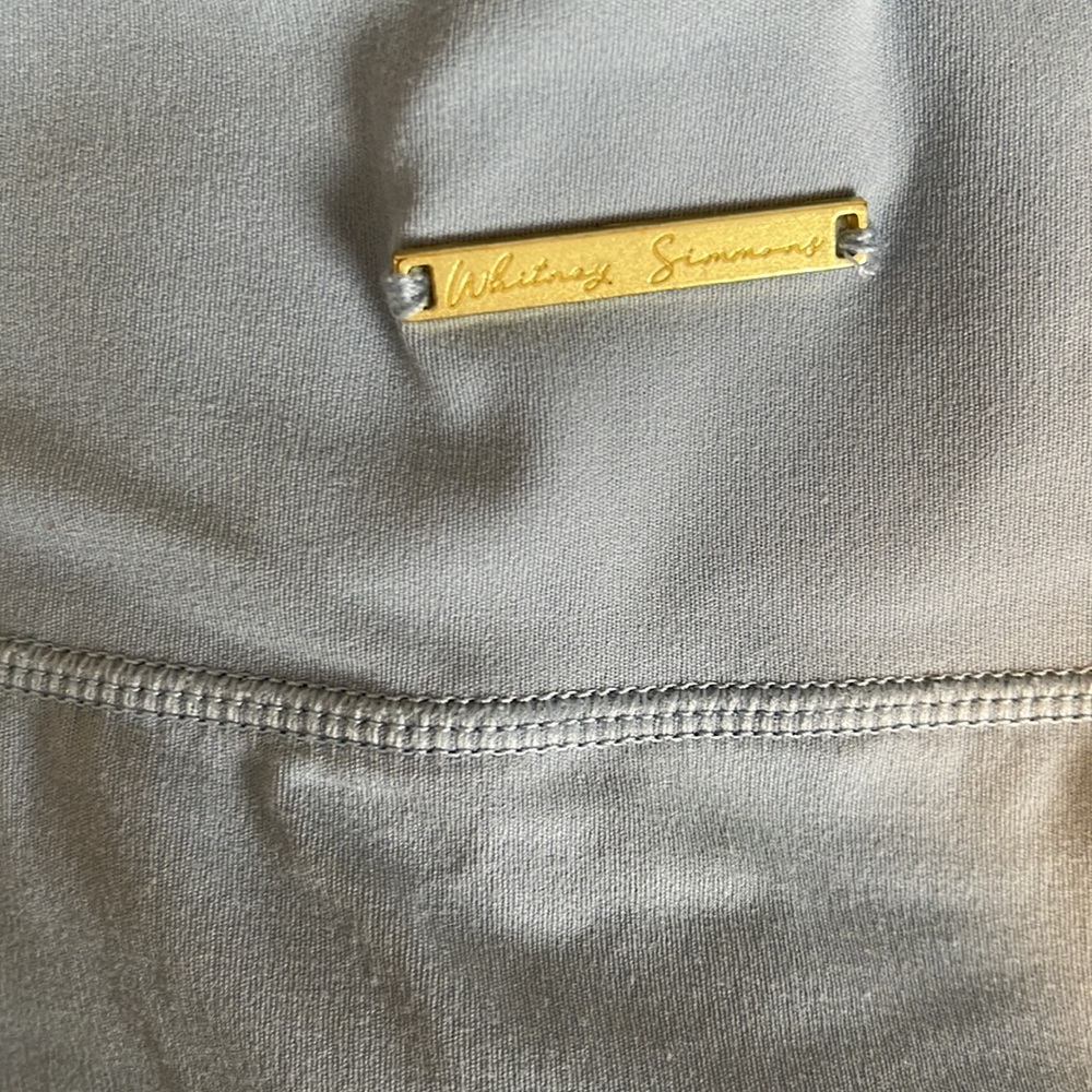 Like new - Picture 2 of 3